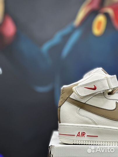 Кроссовки Nike на весну