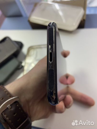 iPhone X, 64 ГБ