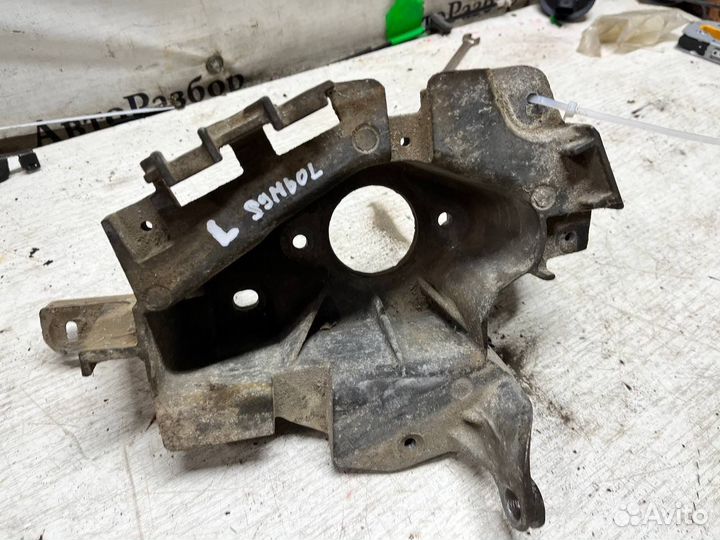 Кронштейн кпп Renault Symbol 1 Рено симбол 1