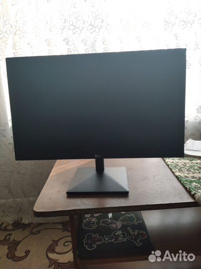Монитор для компьютера