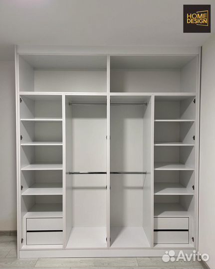 Распашной шкаф