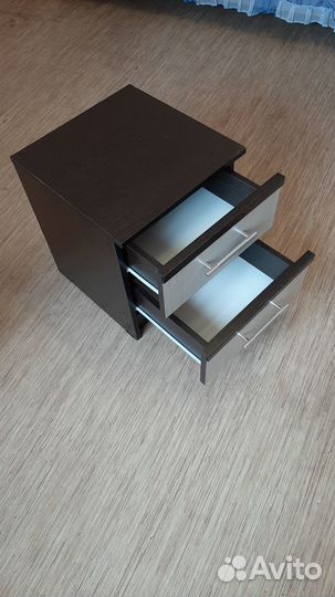 Продам тумбу прикроватную в отличном состоянии бу
