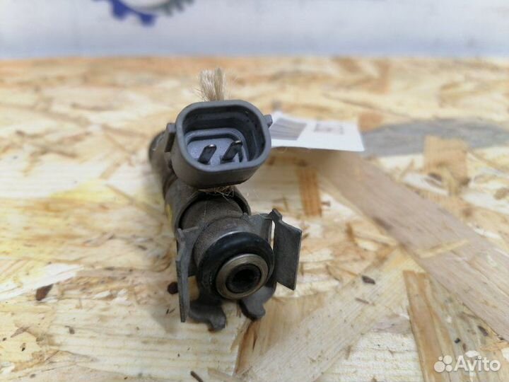 Форсунка Citroen Peugeot ET3J4