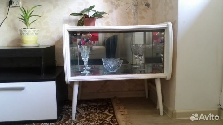 Антиквариат. Тумба