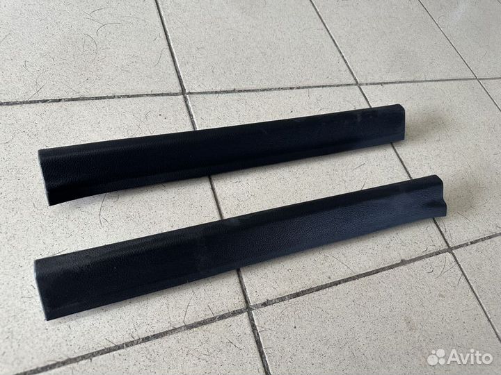 Накладка переднего порога внутренняя Форд Фокус 3