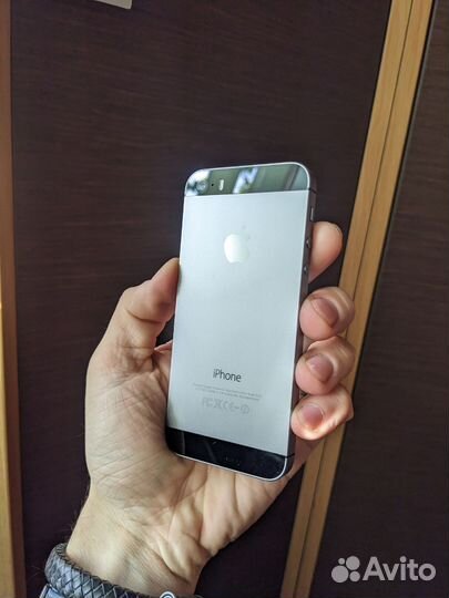 iPhone 5S, 16 ГБ