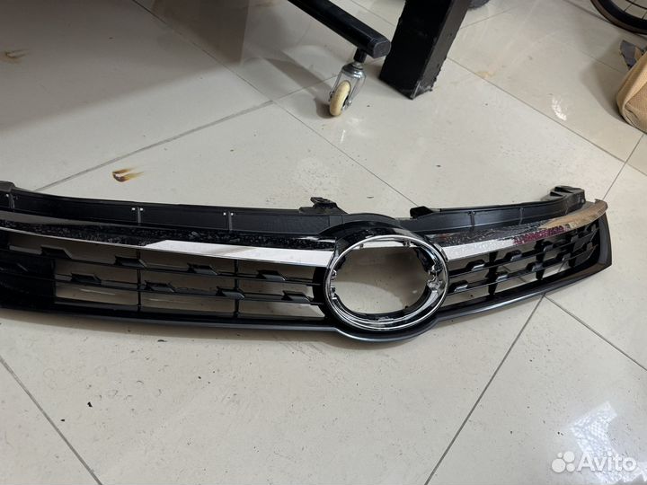 Решетка на бампер от камри 55