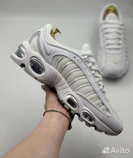 Кроссовки Nike Air Max Tailwind 4