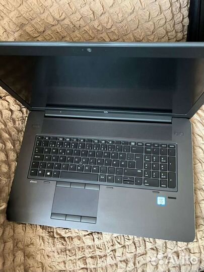 Графическая станция Hp zbook 17 G3, xeon E3