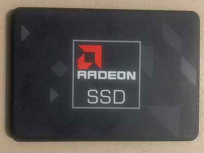 Продам SSD radeon 240 gb