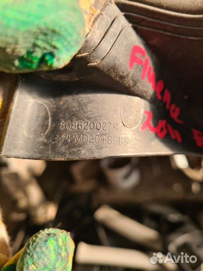 Накладка на стойку кузова Renault Fluence седан