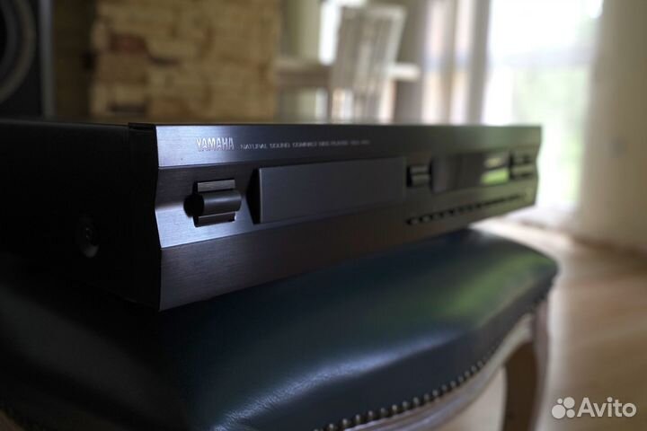 Yamaha CDX 493 Плеер CD