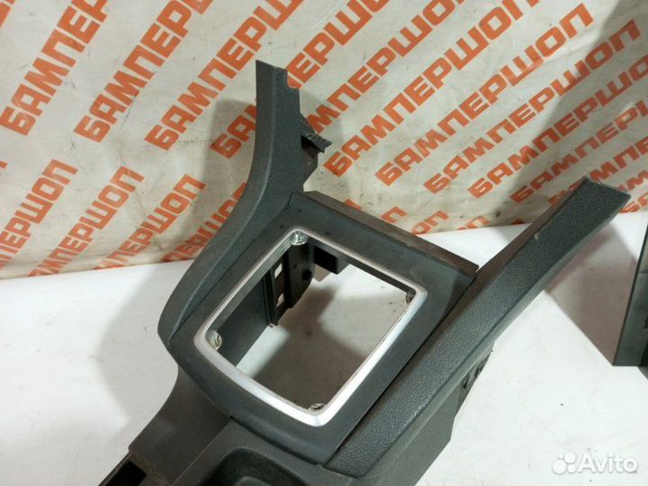 Центральная консоль Ford Focus 2 (2005-2008) седан