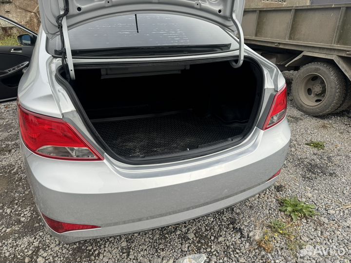 Hyundai Solaris 1.6 AT, 2015, 147 000 км