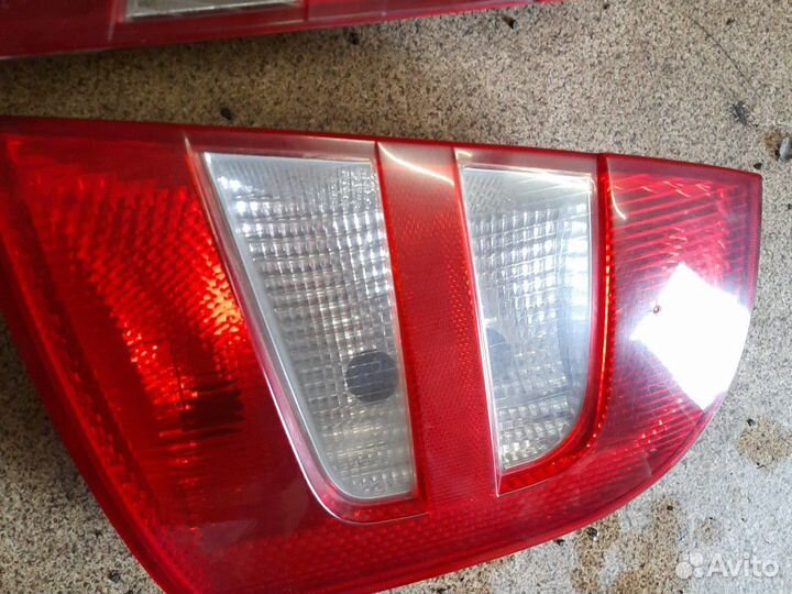 Фонарь задний правый Skoda Fabia 1 1999-2007