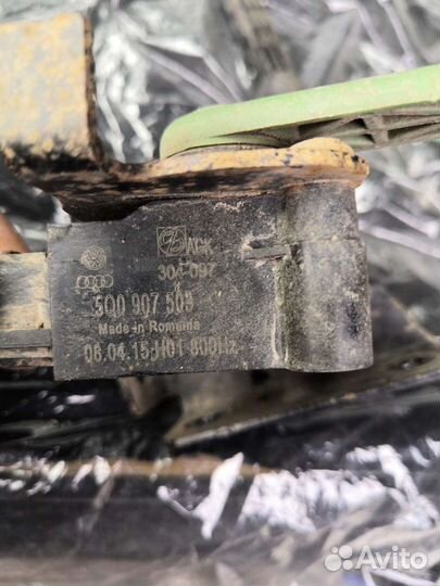 Датчик положения кузова задний Skoda Octavia A7