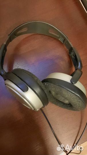 Проводные наушники philips