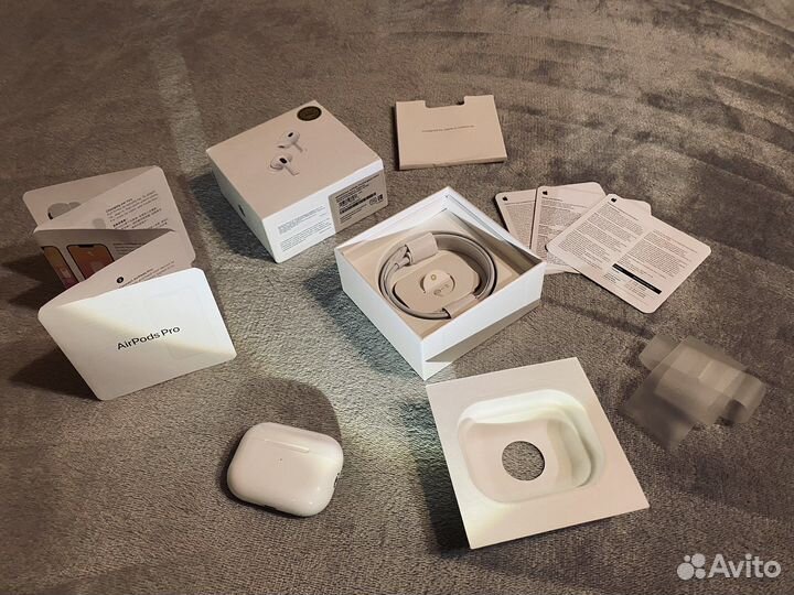 Наушники Apple AirPods Pro (2-го поколения, 2022)