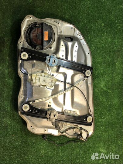 Стеклоподъемник передней двери Mercedes W221 R/L