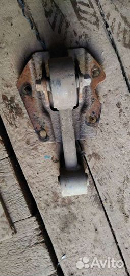 Подушка двигателя хондай гетц