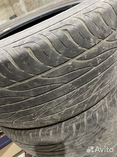 Maxxis UE-103 235/55 R17