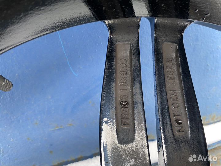 Комплект колес BMW 255/45 R18 Nokian