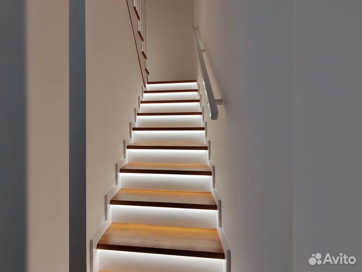 Ступени для лестниц и другие комплектующие К