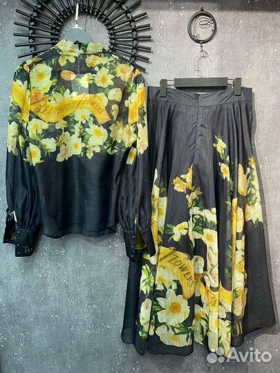 Роскошный комтюм с юбкой Zimmermann