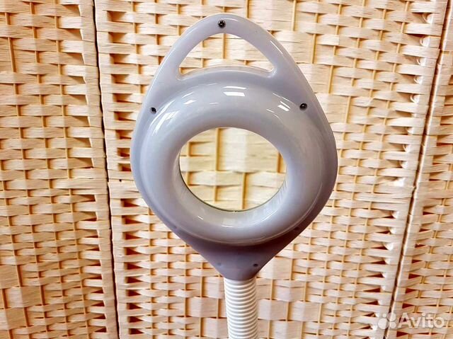 Лампа лупа с регулировкой