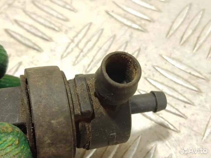 Клапан вентиляции топливного бака Bmw X5 e53 2000