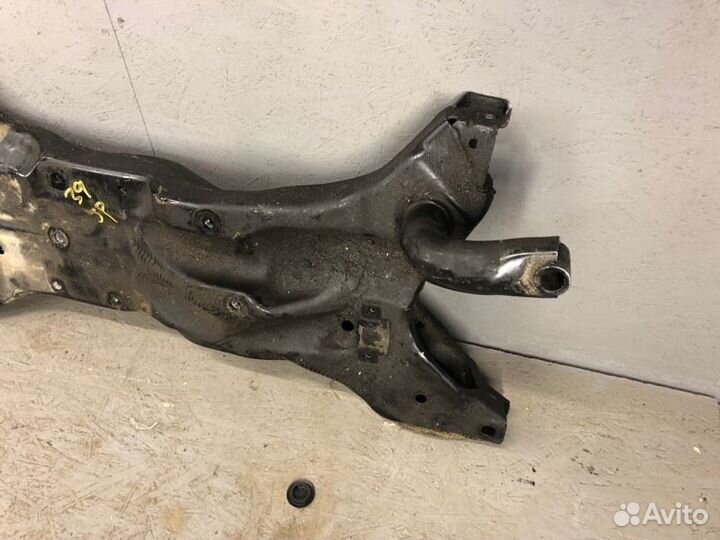 Подрамник Mitsubishi Outlander XL 3.0 Балка