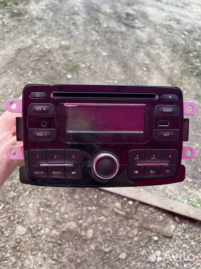 Магнитафон штатный рено логан