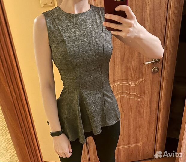 Блузка без рукавов XS