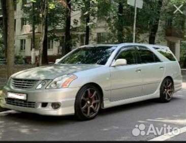 Правое крыло Toyota Mark2