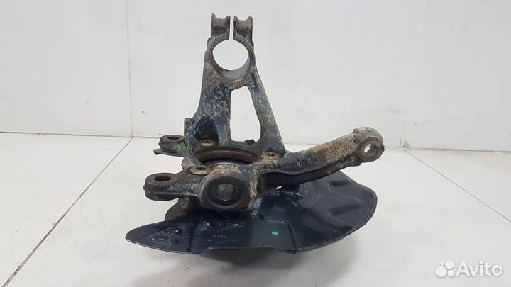 Цапфа/кулак поворотный передний правый Skoda Octav