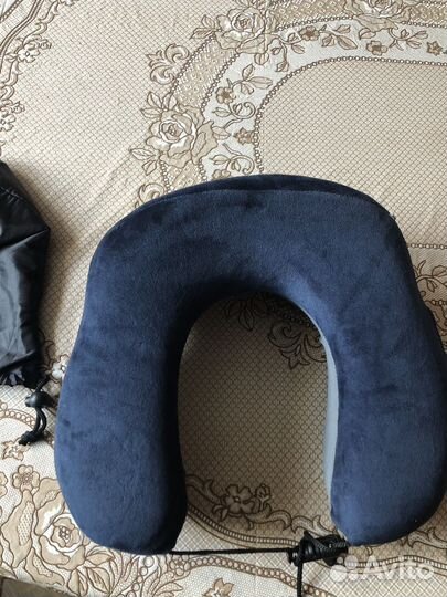 Подушка для путешествий