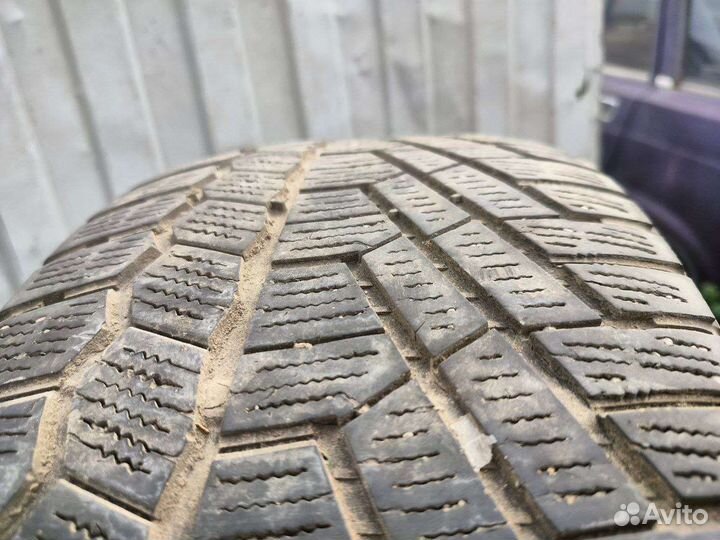 Continental ContiVikingContact 5 215/55 R17