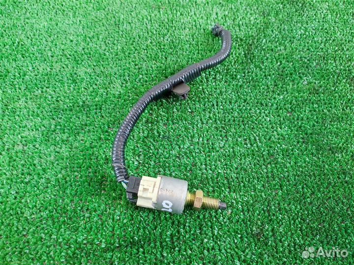 Датчик педали тормоза Lexus RX300 (MCU15) 2002