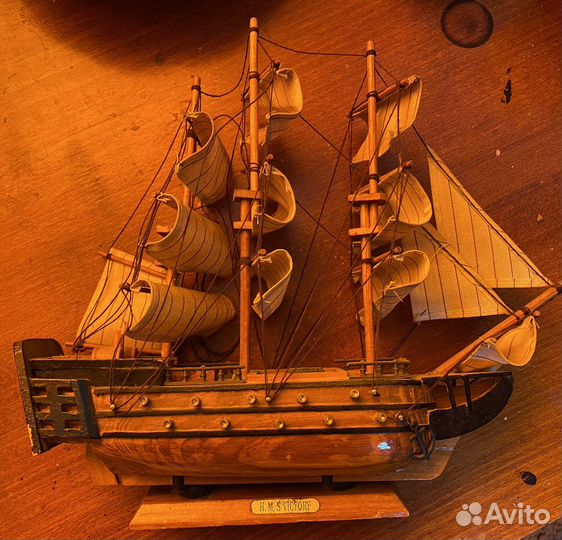 Модель корабля