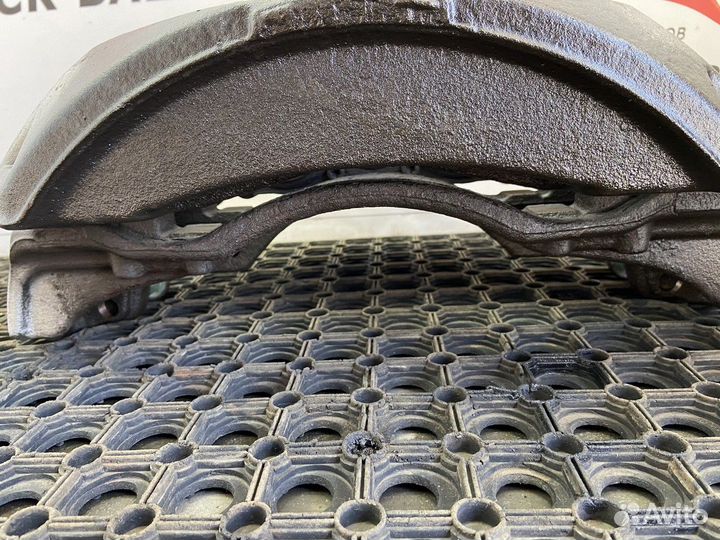 A0044207583 Суппорт левый