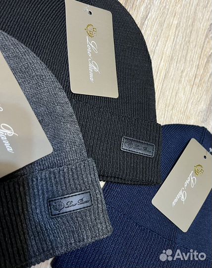 Фирменная шапка Loro Piana