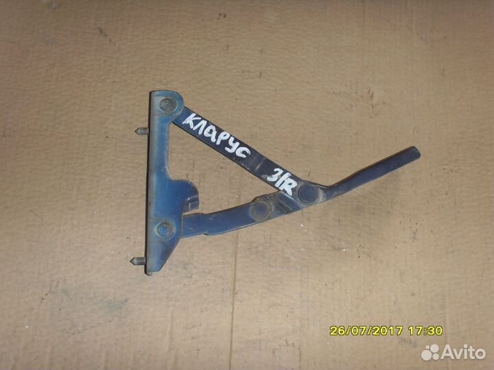 Петля крышки багажника правая Киа Кларус