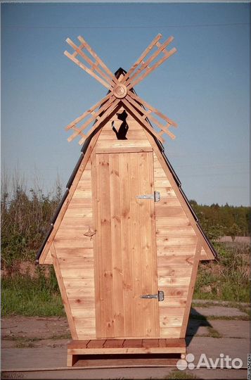 Дачный туалет с декором чця 485