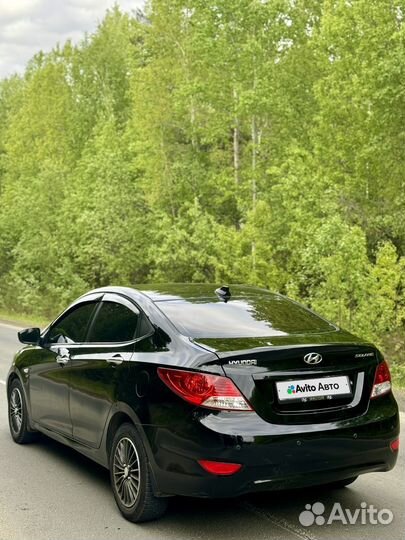 Hyundai Solaris 1.6 AT, 2011, 100 000 км