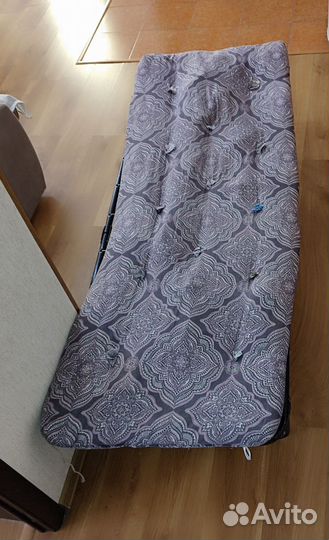 Раскладушка с матрасом