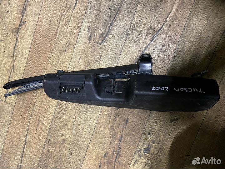 Трапеция задн. дворника в сборе с мотор. Hyundai