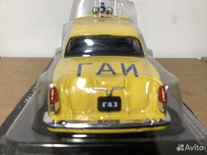 Модель автомобиля Волга газ-21Р гаи 1:43 деа