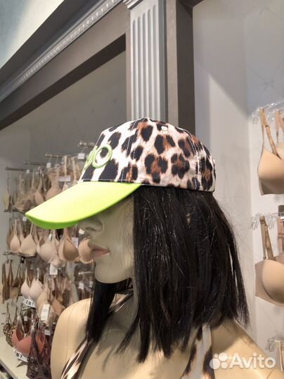 Lui Jo Бейсболка пляжная новая Италия