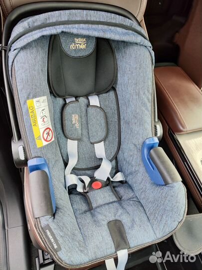 Автолюлька Britax Roemer Baby-Safe2 i-Size