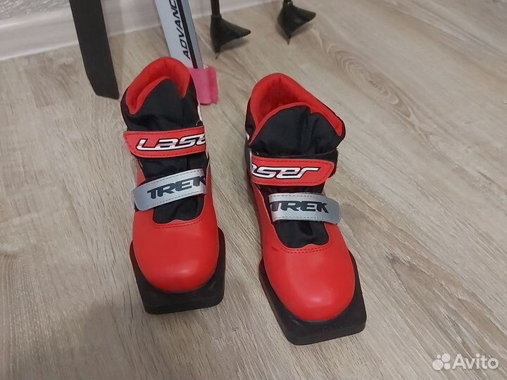 Лыжные ботинки